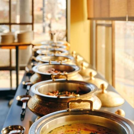 Fabhotel Mona International Нью-Дели Экстерьер фото
